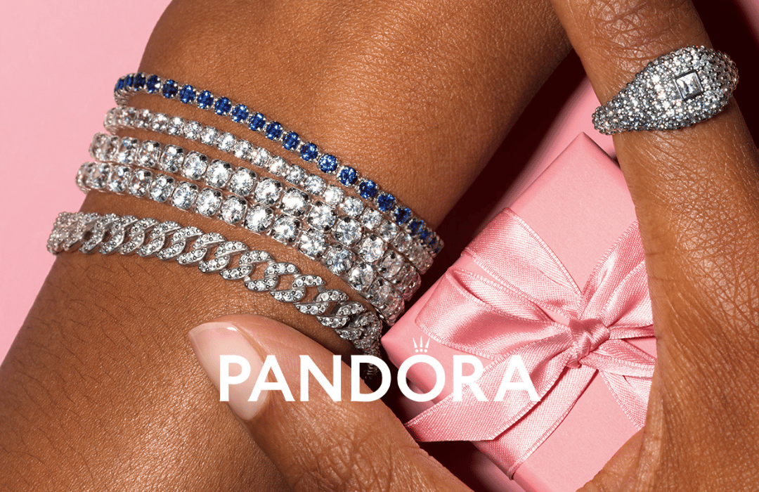 Découvrez la nouvelle collection festive Pandora.